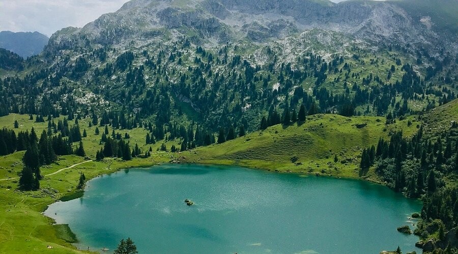 Hike with Ruth from Meienberg