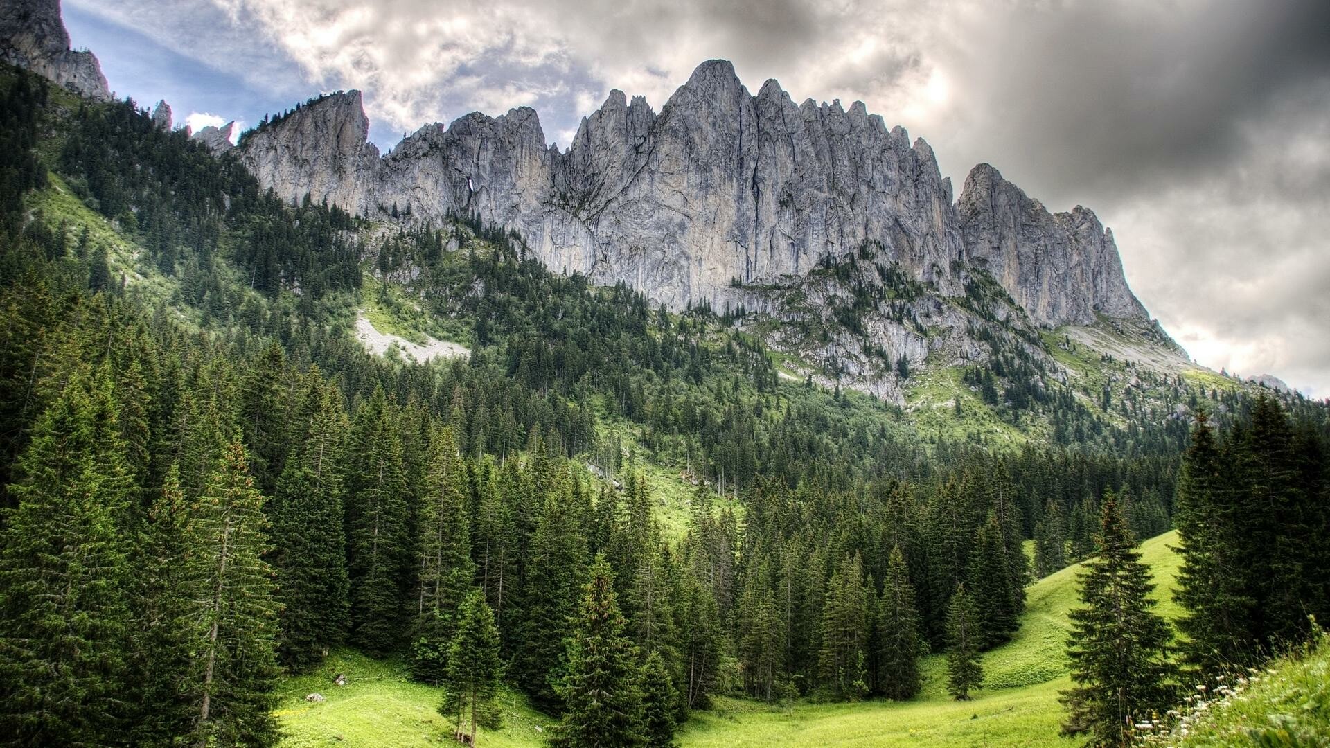 Mountain hike with Christian in the Grischbach Valley below the Gastlosen mountains