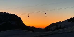 NACHTSKIFAHREN JAUNPASS